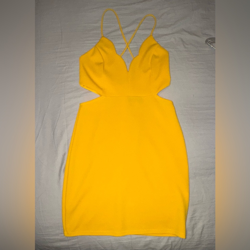 Blue Blush Vibrant Yellow Backless Dress